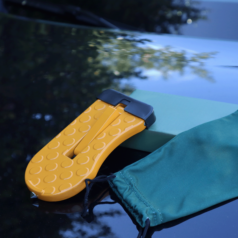 RoofMate | Antislip Auto Latch Step